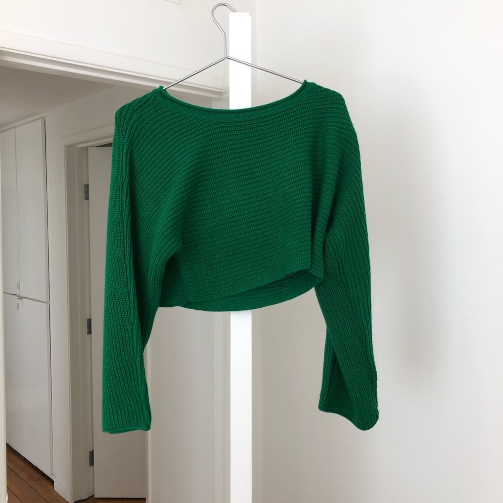 green cropped sweater